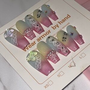 Reusable press on nails